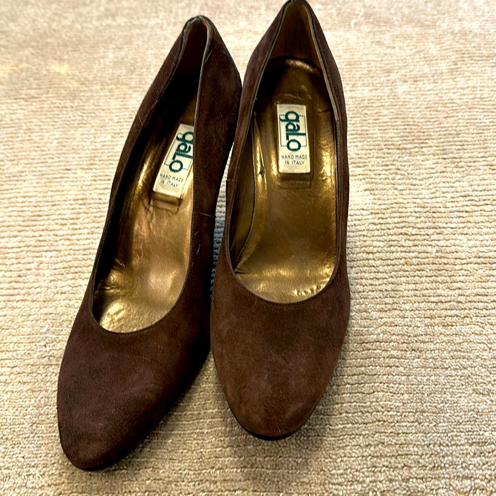 Brown suede galo gorgeous pumps